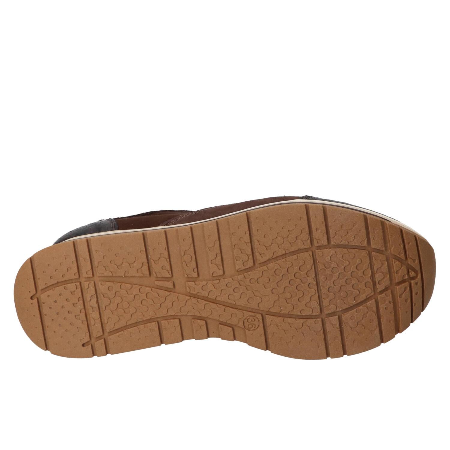 Sneakers, Donkerbruin