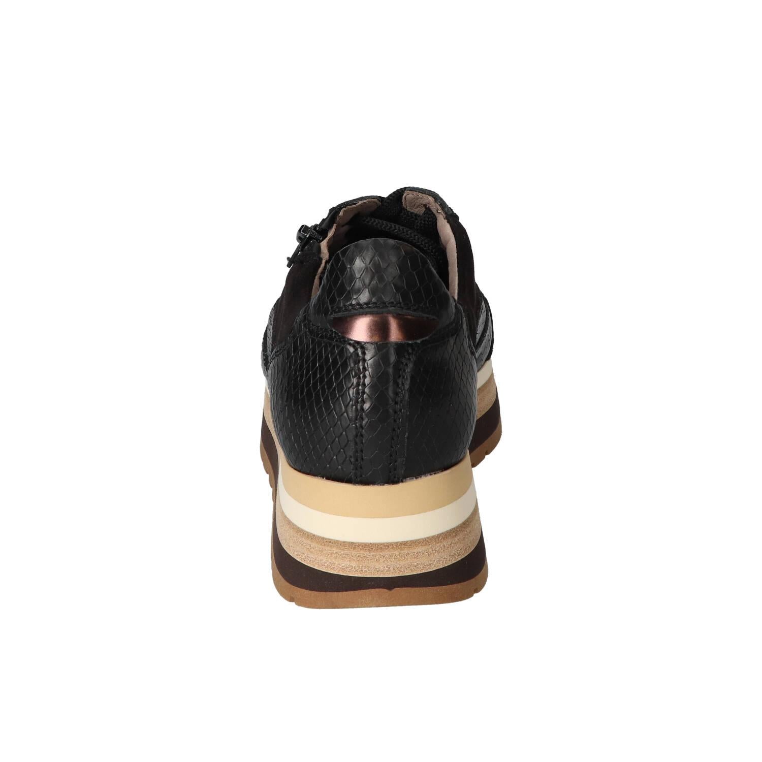 Sneakers, Zwart
