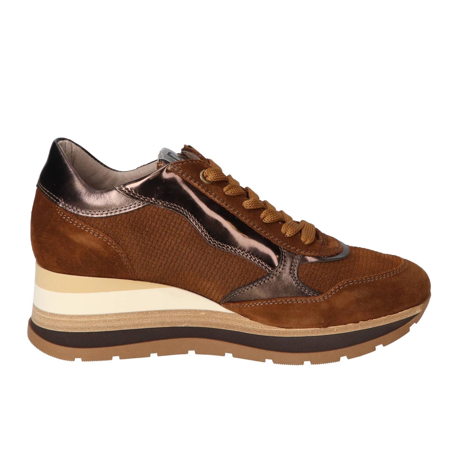 Sneakers, Cognac