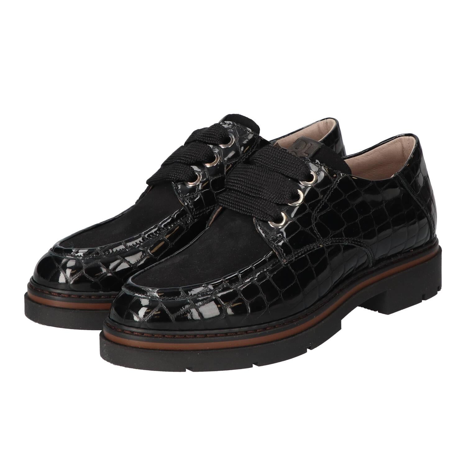 Veterschoenen, Zwart