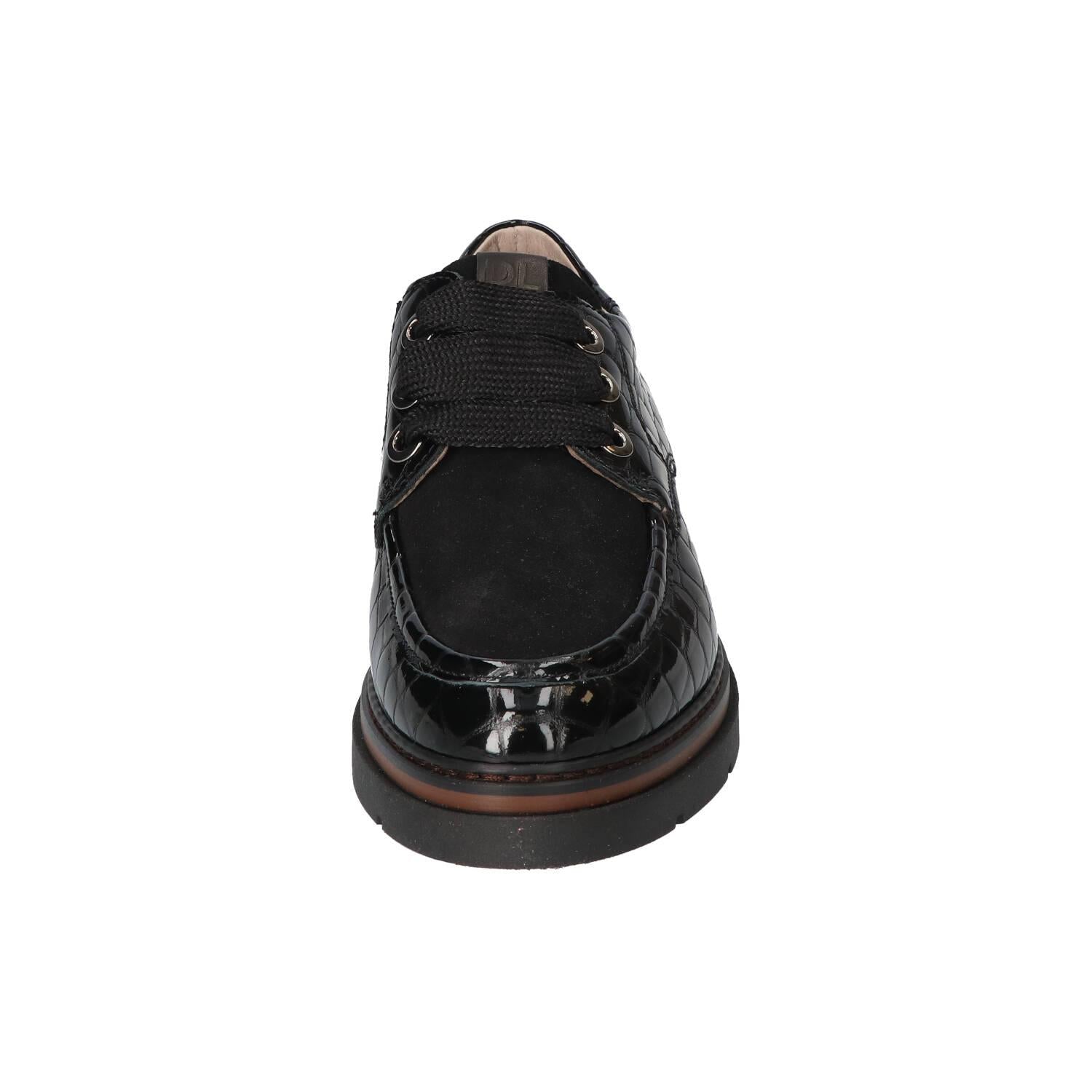 Veterschoenen, Zwart