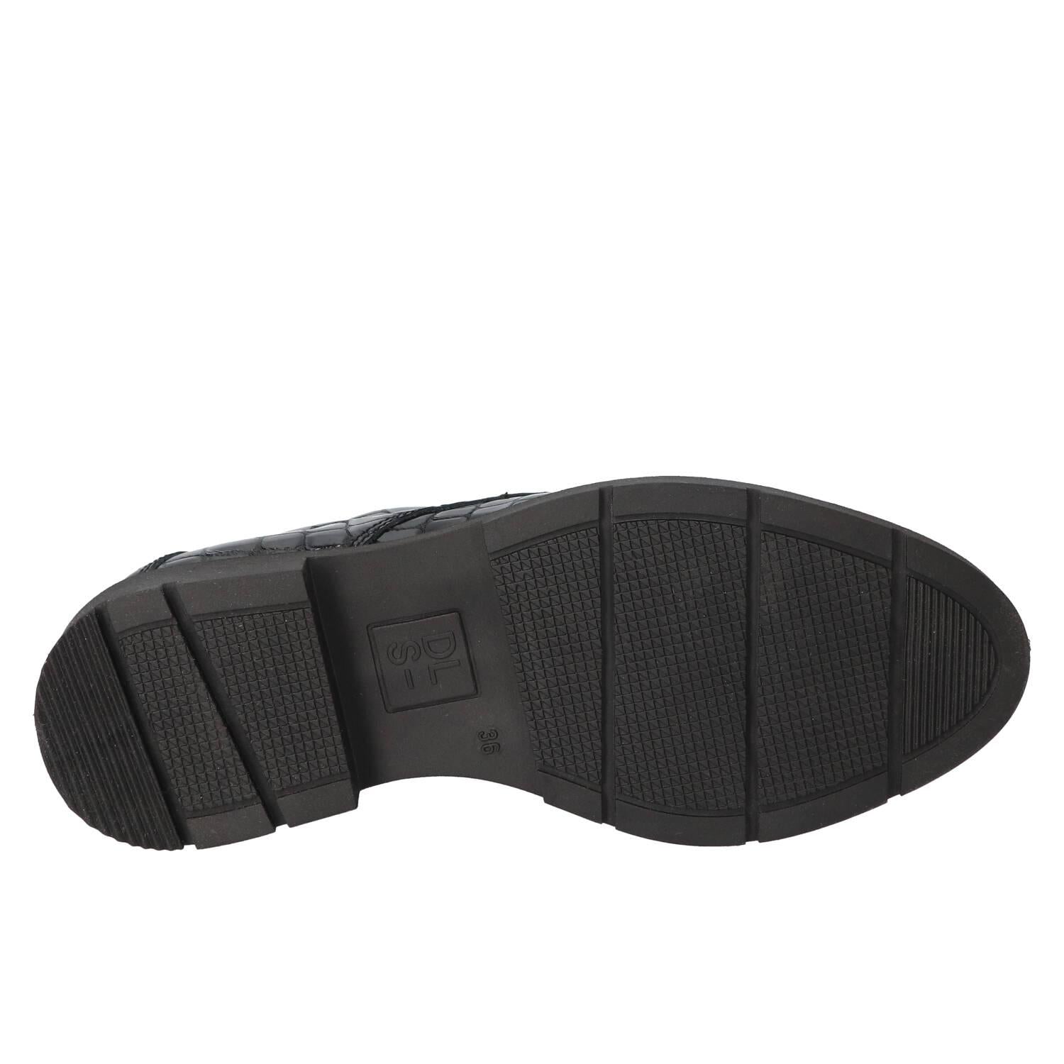 Veterschoenen, Zwart