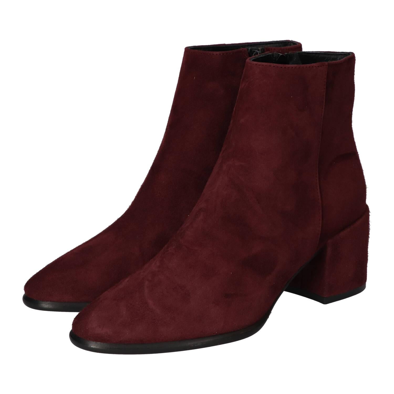 Booties, Bordeaux