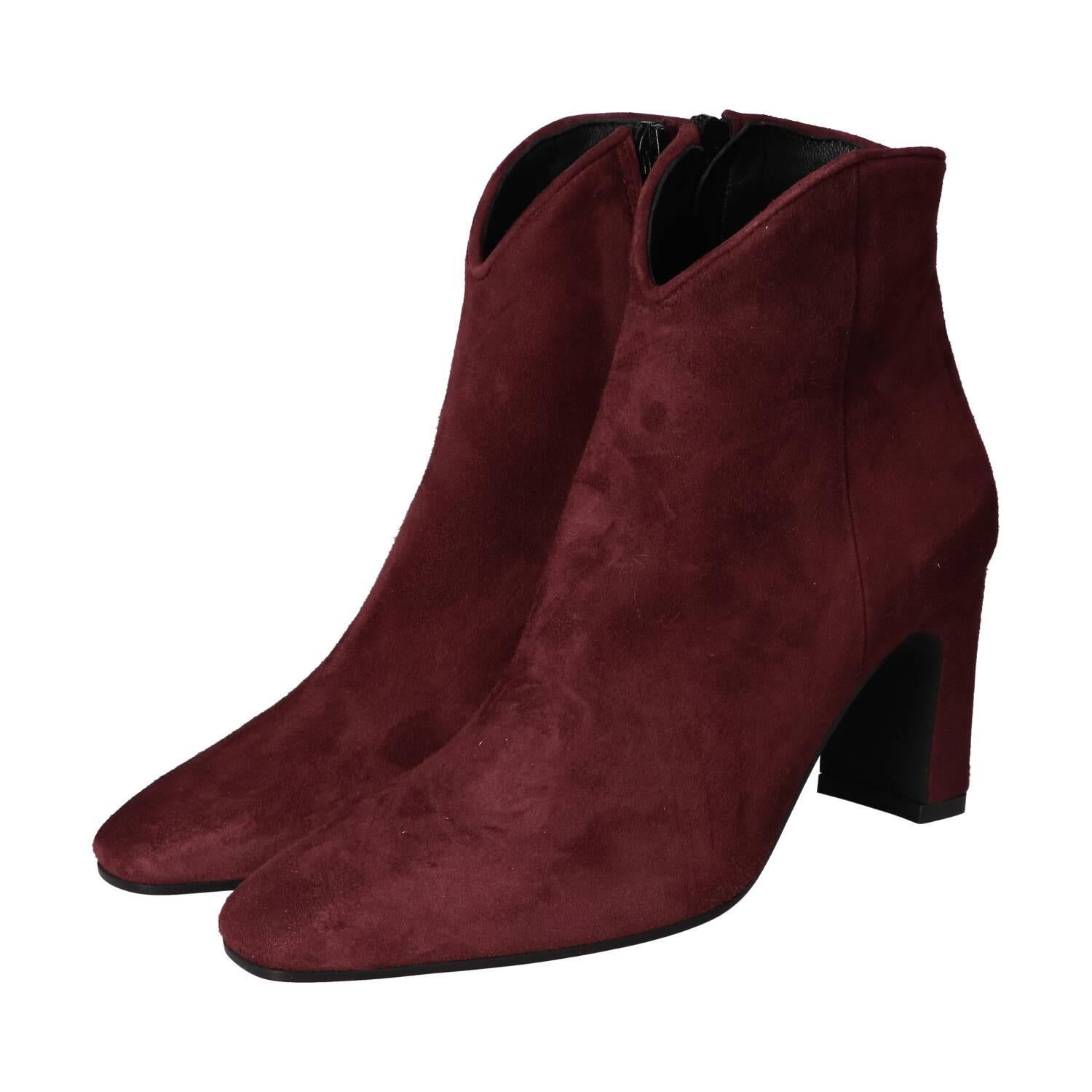 Booties, Bordeaux