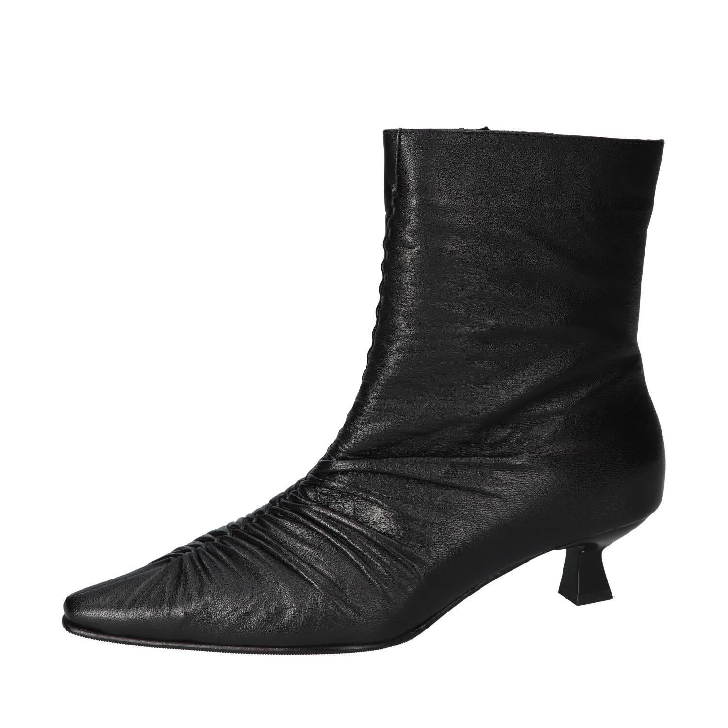 Booties, Zwart