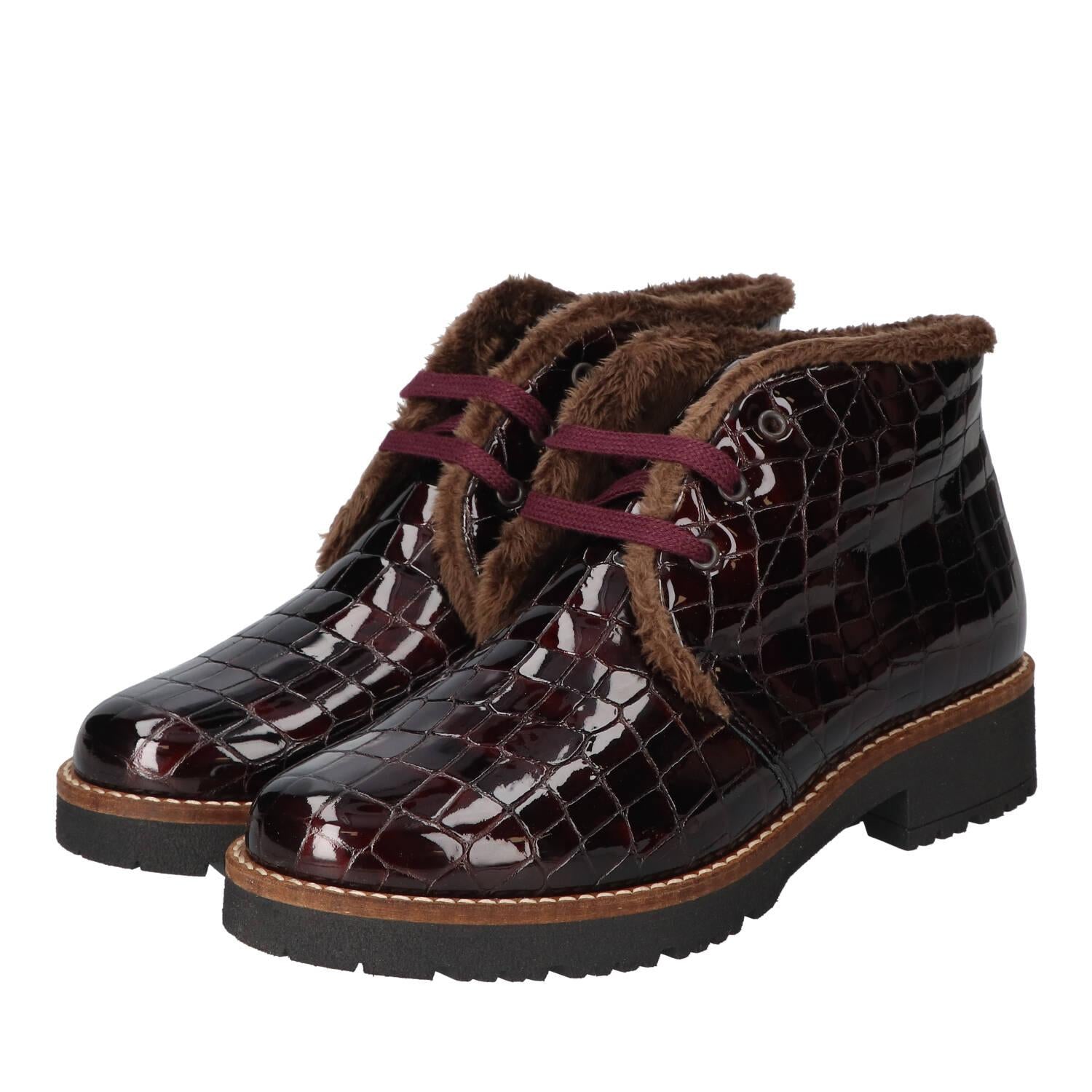 Booties, Bordeaux