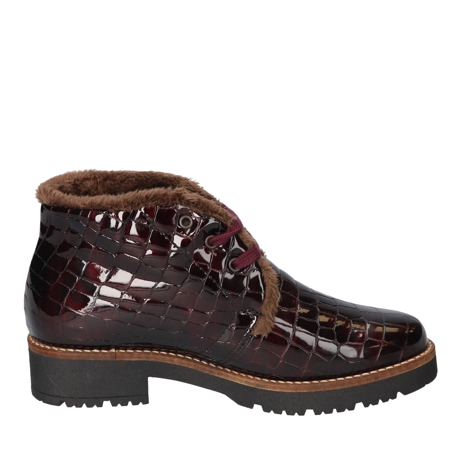 Booties, Bordeaux