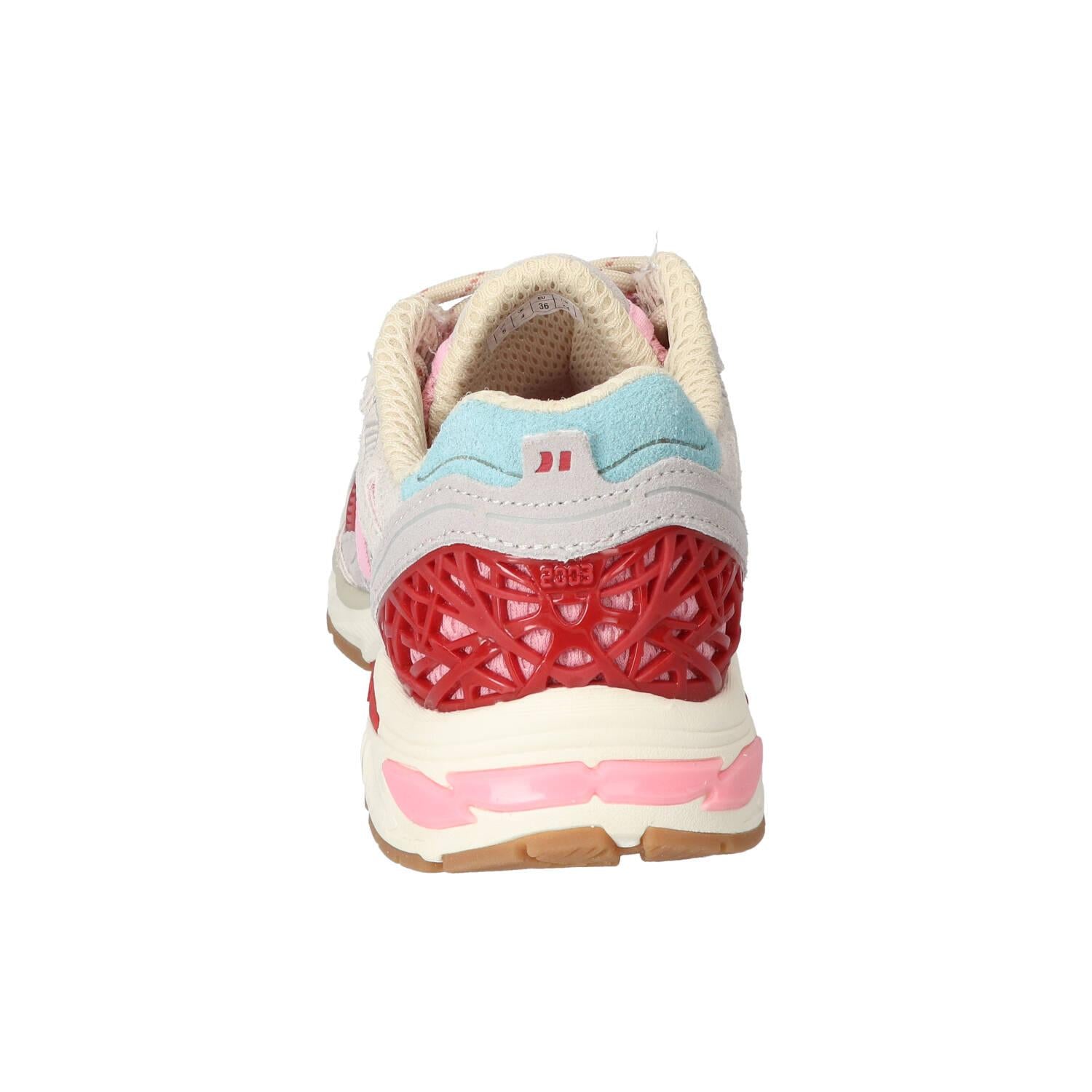 Sneakers, Roze