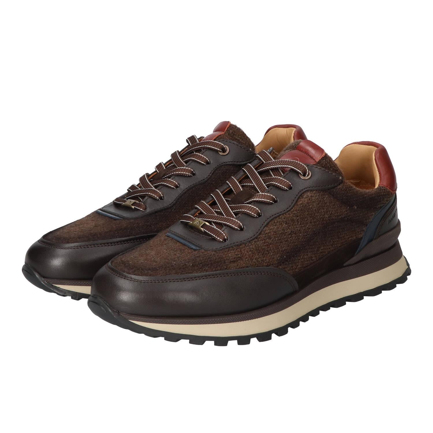 Sneakers, Donkerbruin