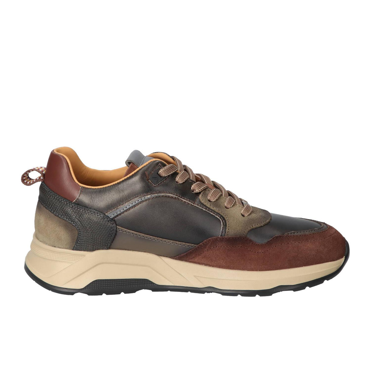 Sneakers, Donkerbruin