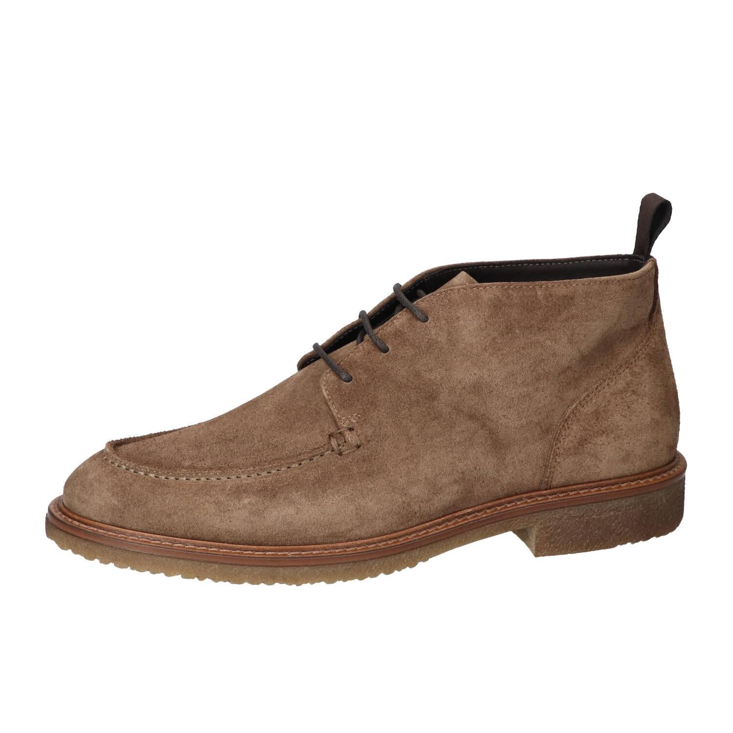 Boots, Taupe