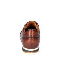 Baskets, marron foncé