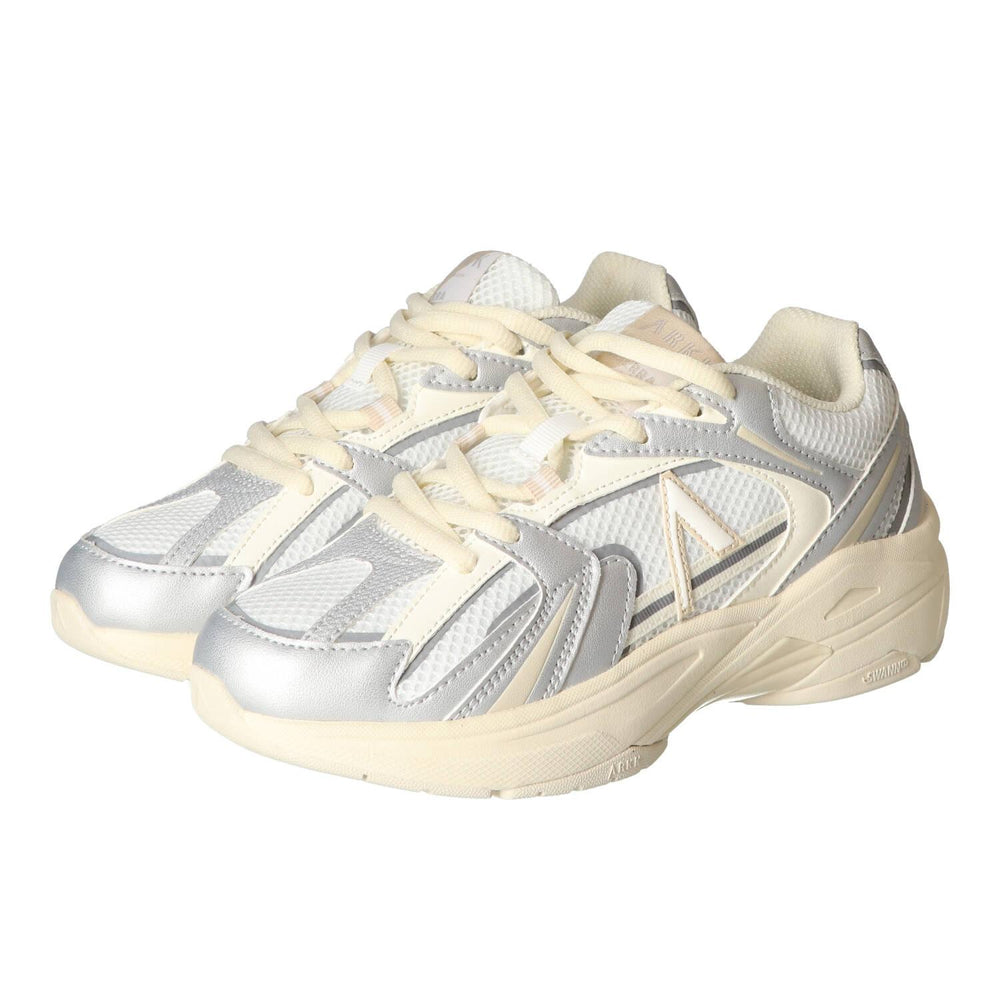 Baskets, beige clair