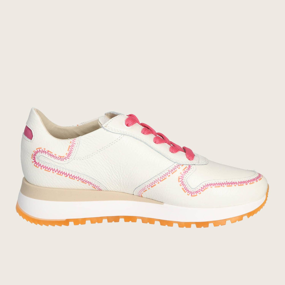 Sneakers, Roze