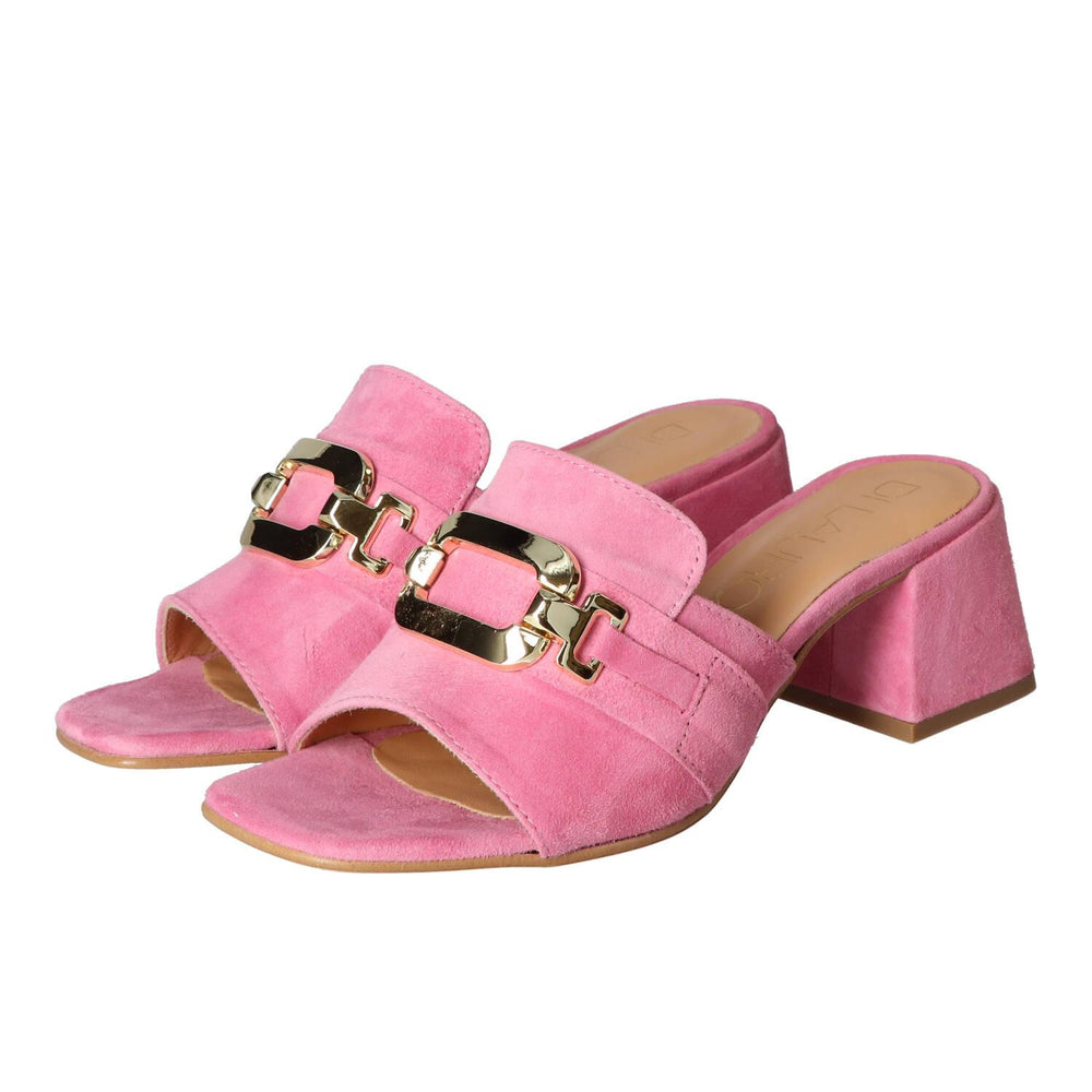 Mules, Rose