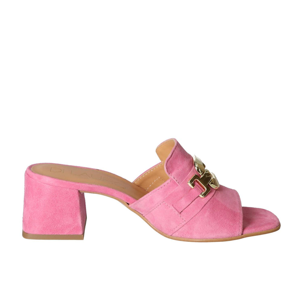 Mules, Rose
