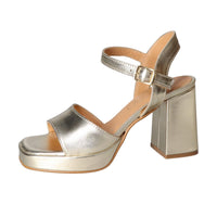 Sandalen, Goud