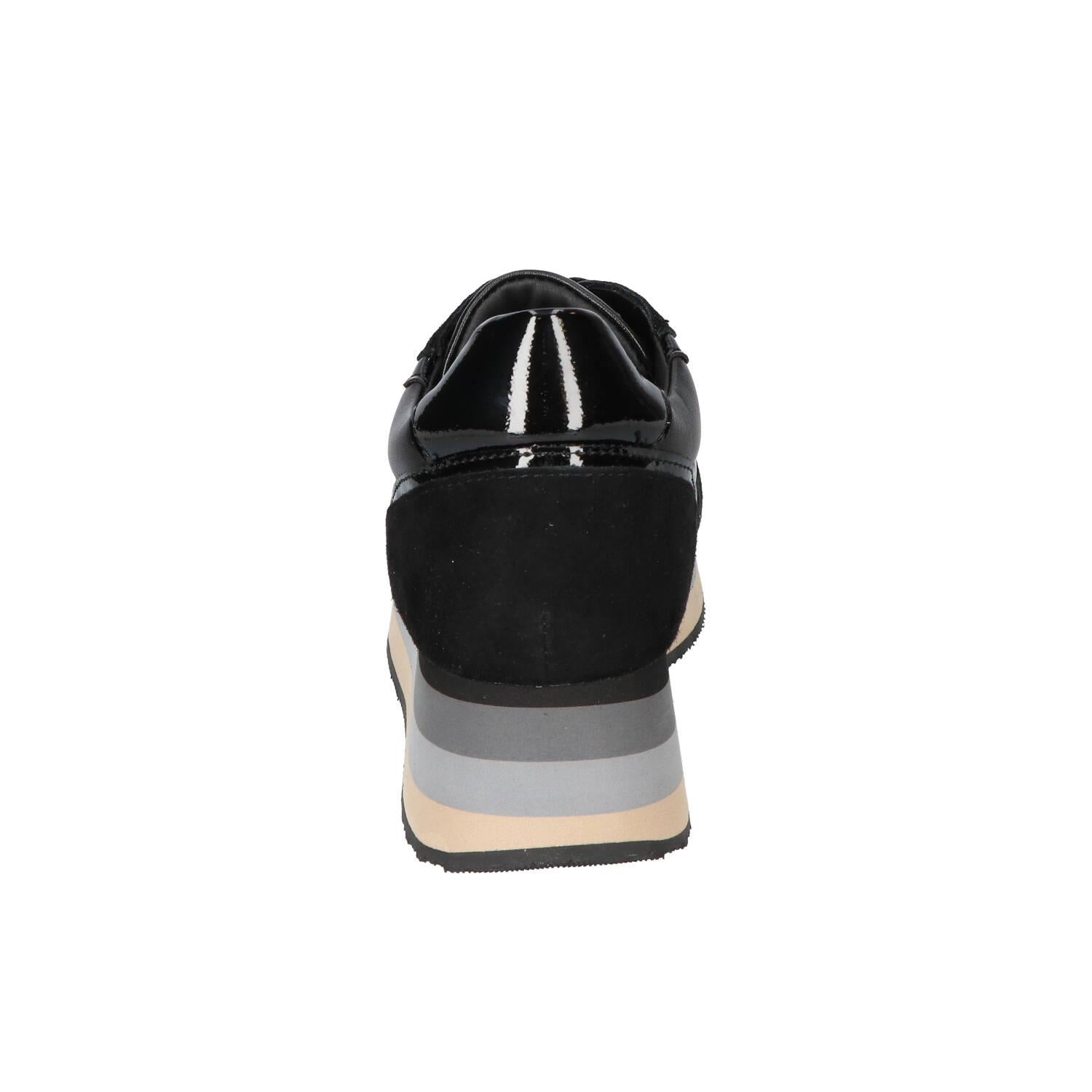 Baskets, noires