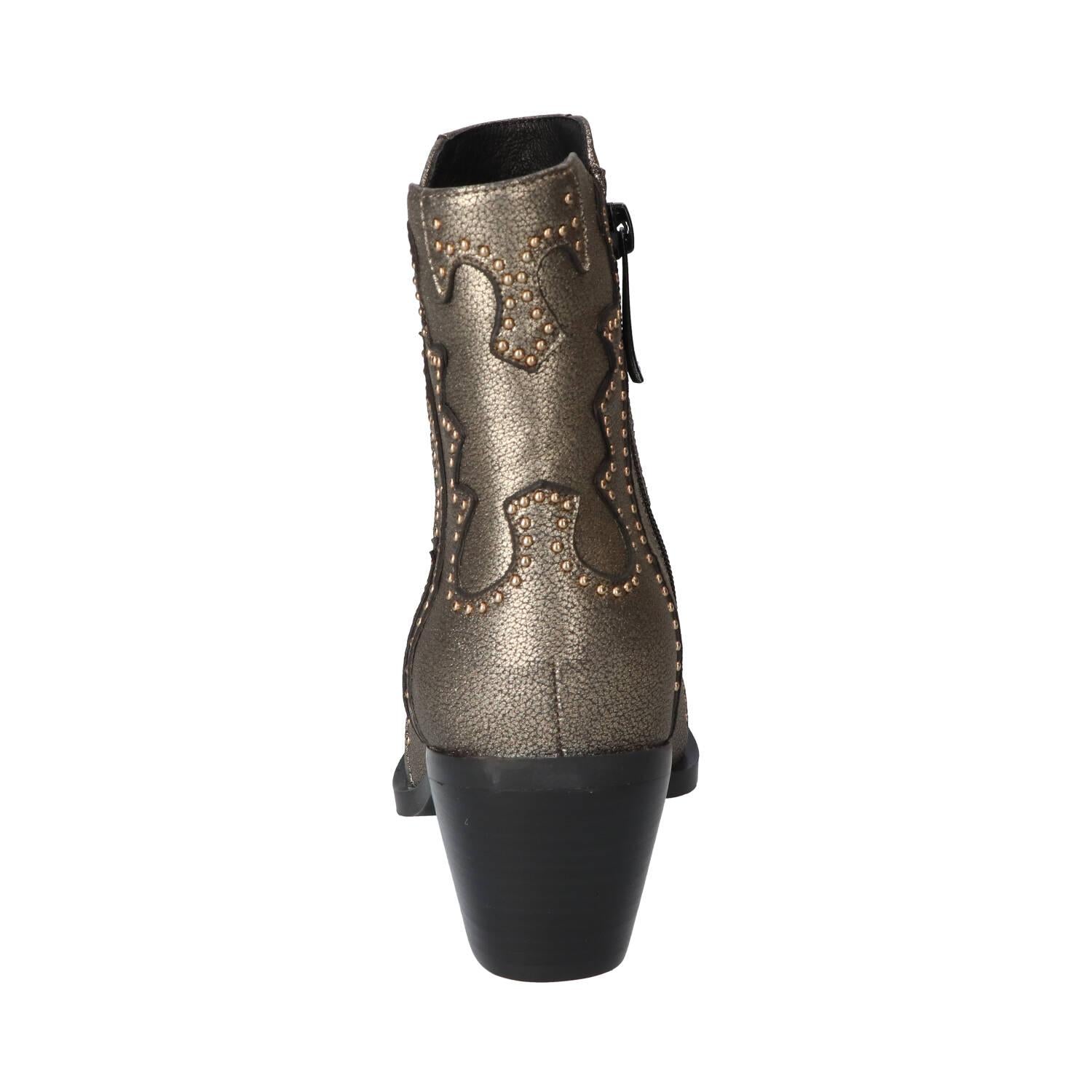 Bottines, Bronze