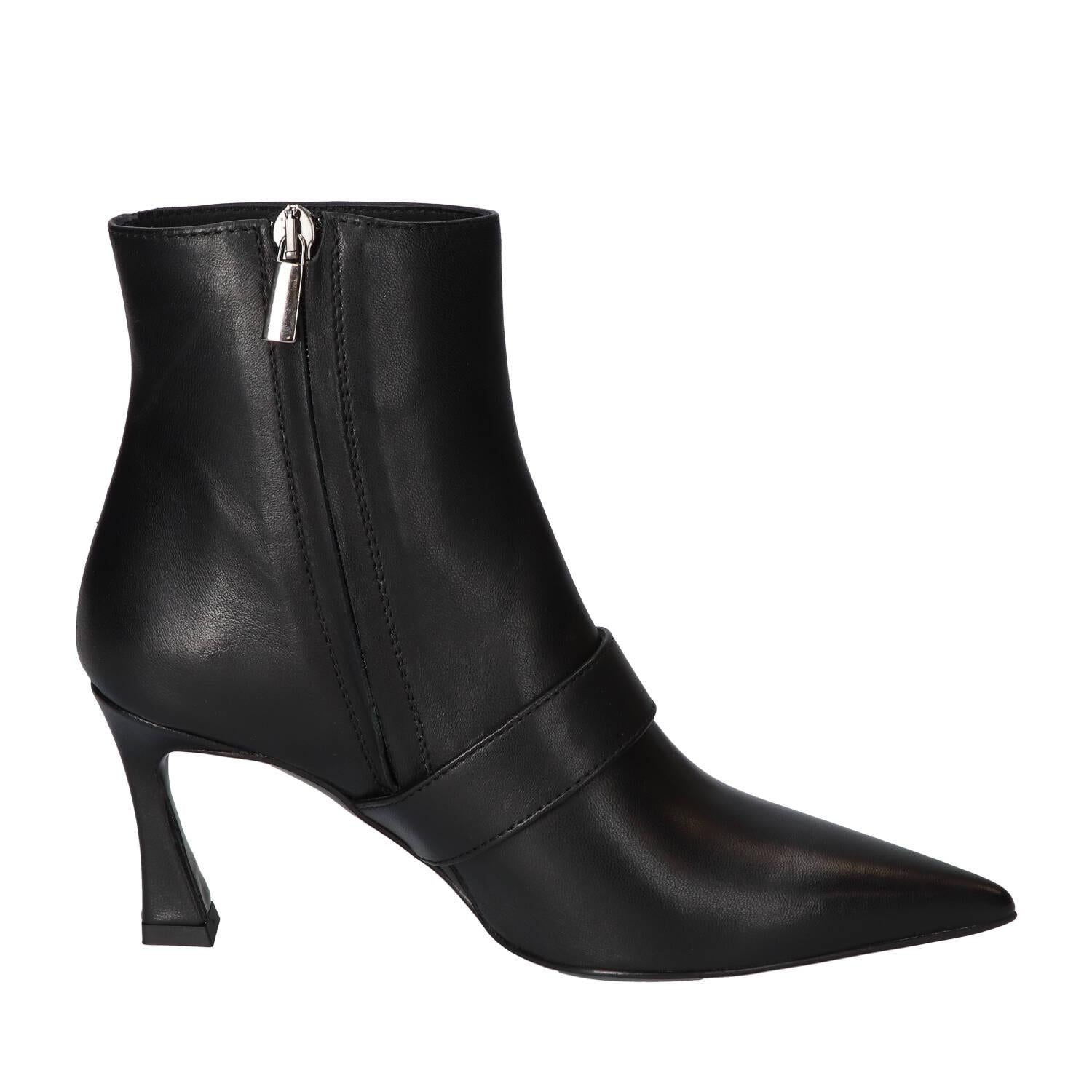 Booties, Zwart