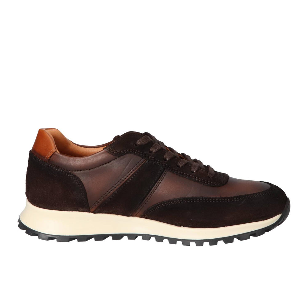 Baskets, marron foncé