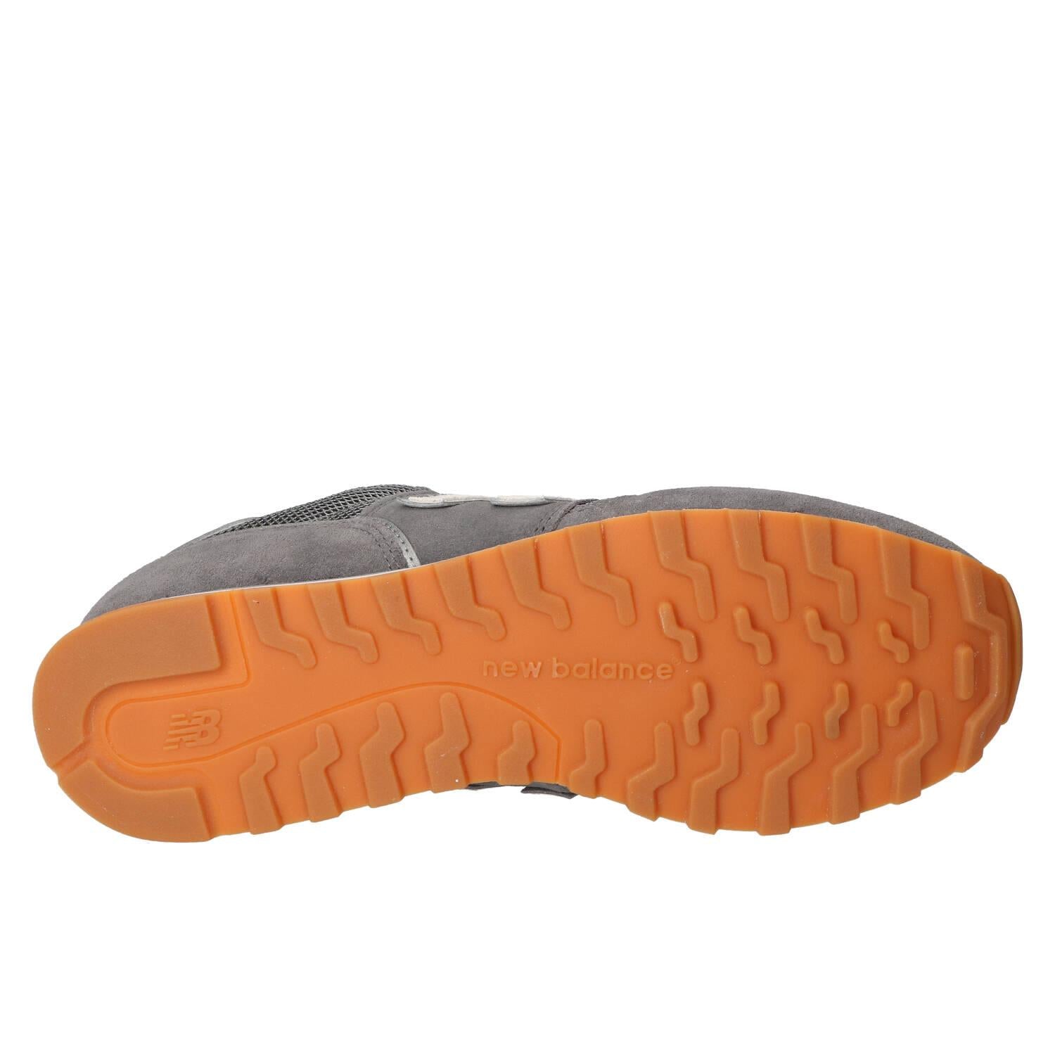 Baskets, gris