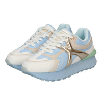 Baskets, bleu clair