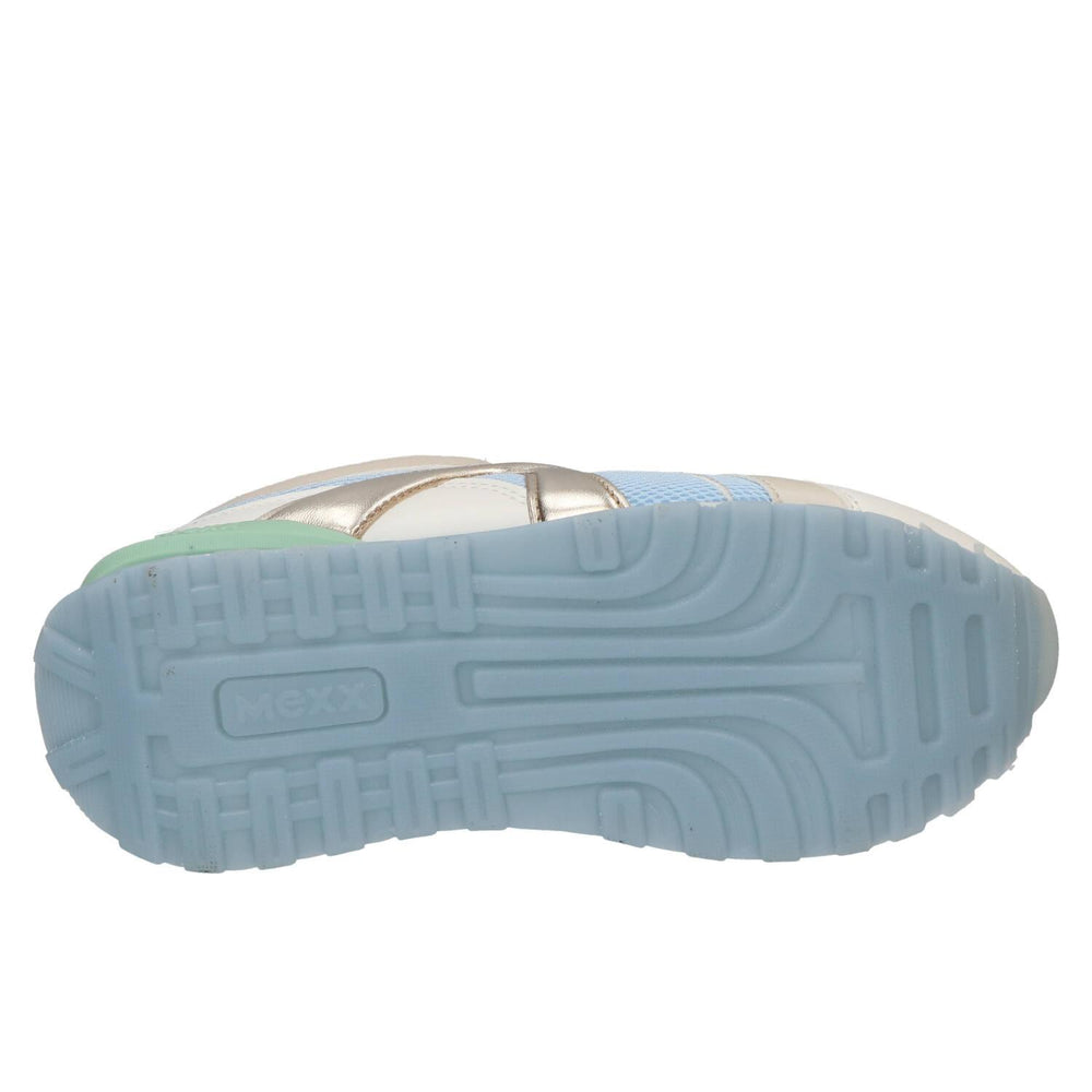 Baskets, bleu clair