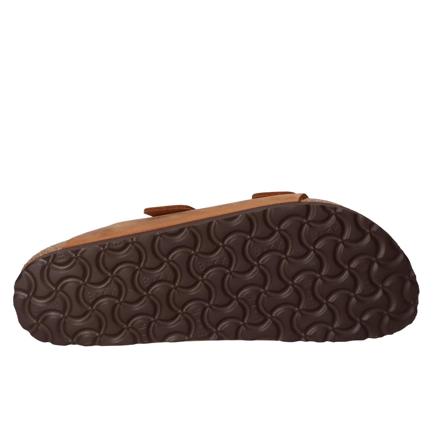 Slippers, Cognac