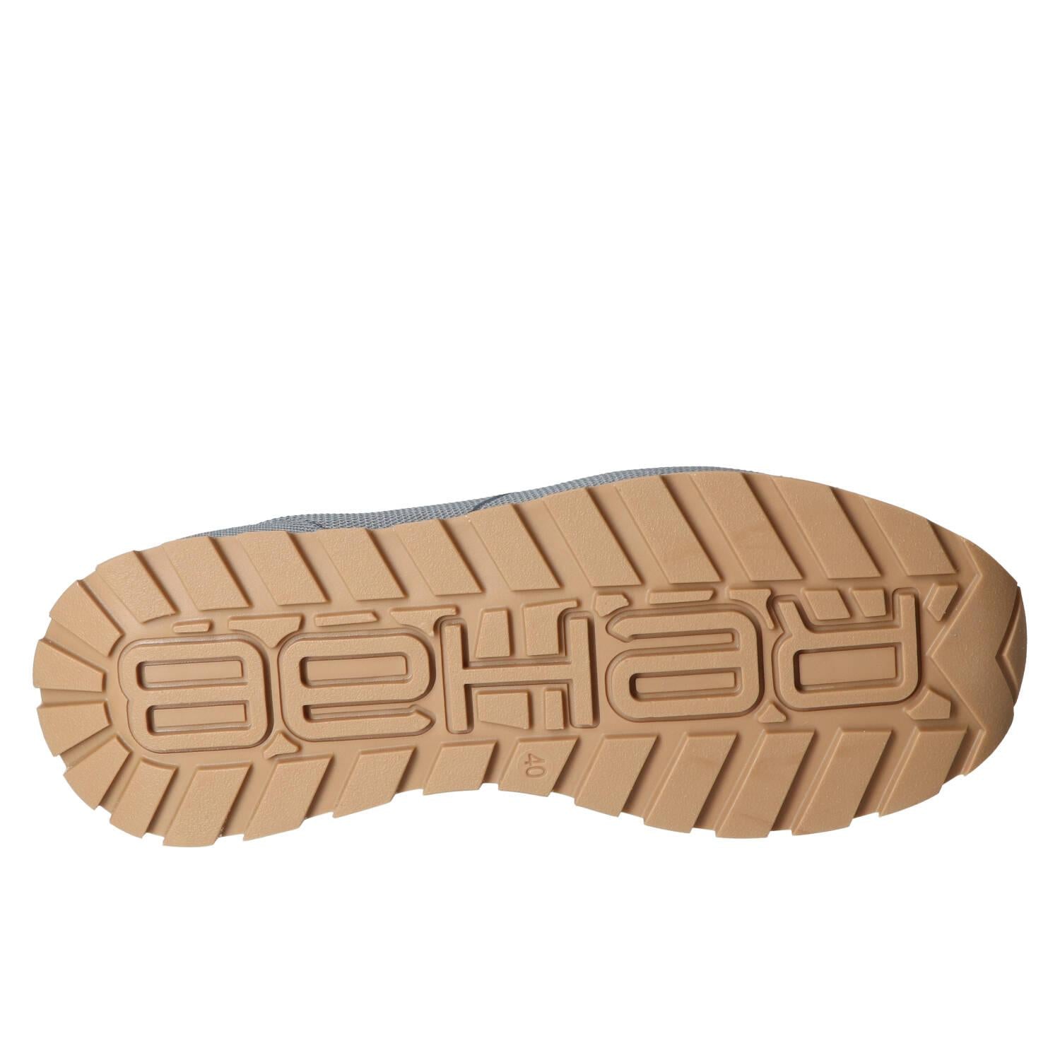 Baskets, bleu clair
