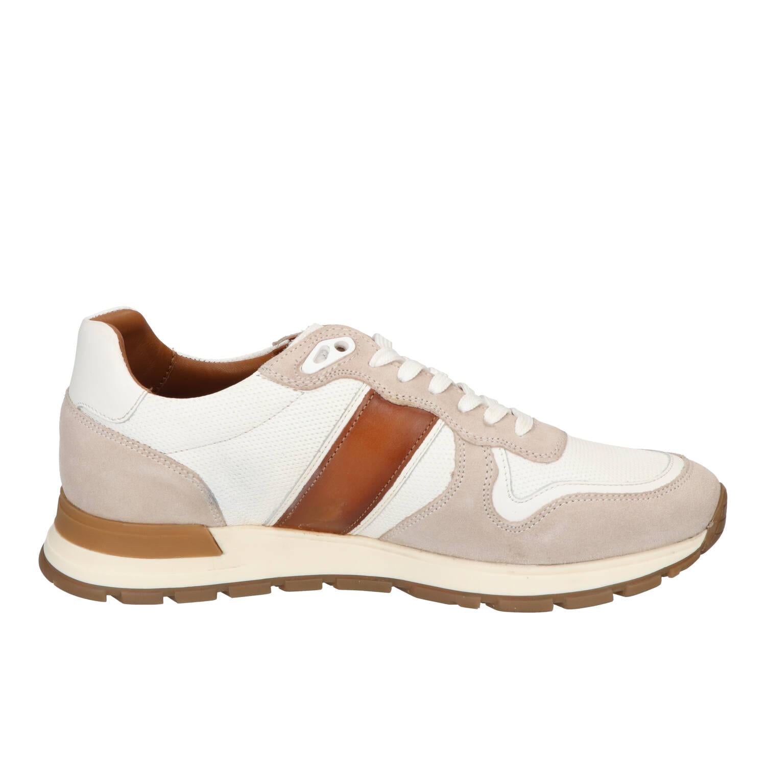 Sneakers, Wit