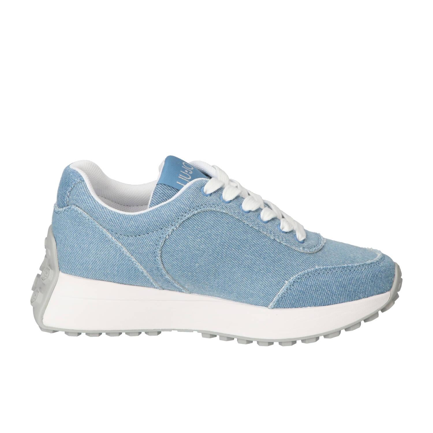 Sneakers, Lichtblauw