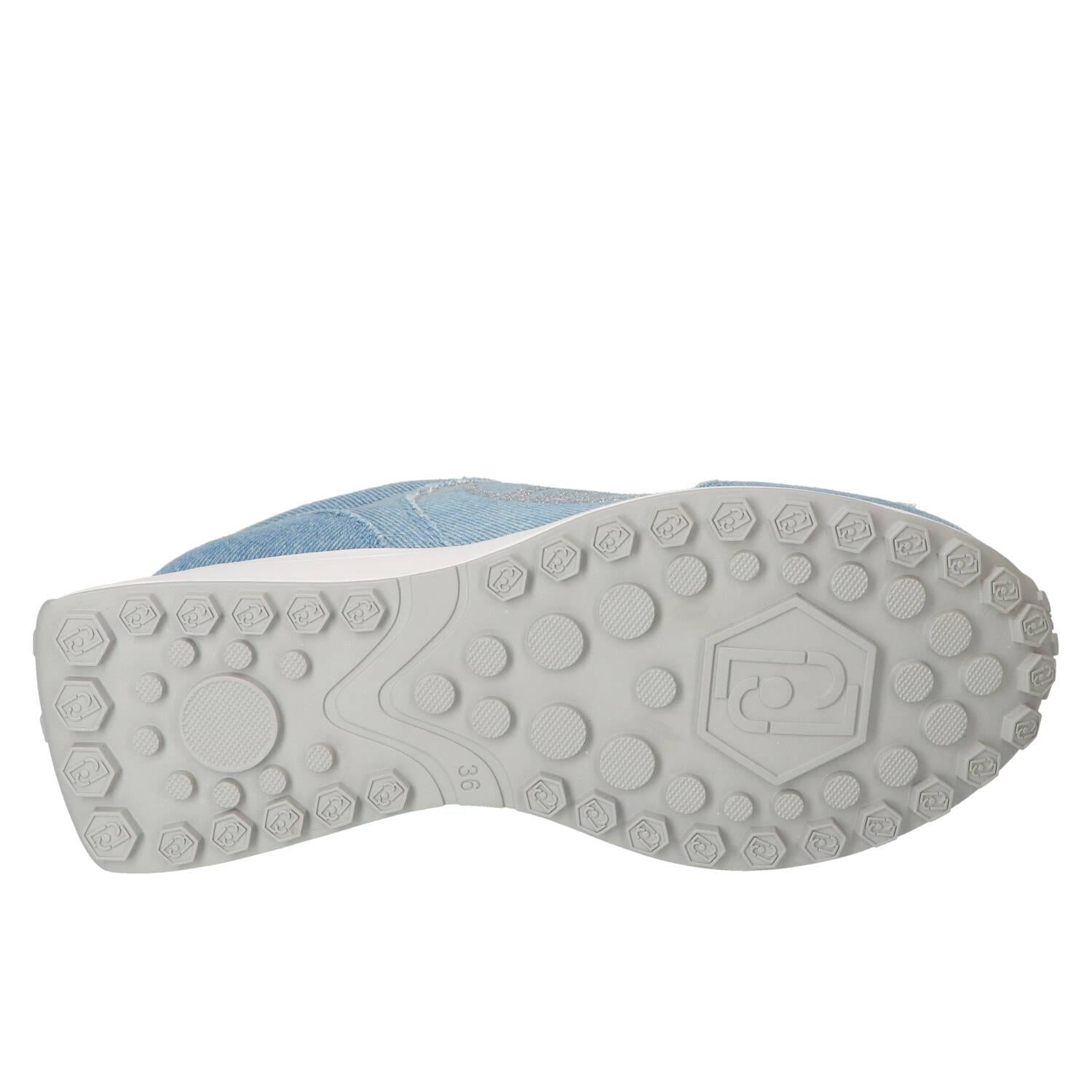 Sneakers, Lichtblauw