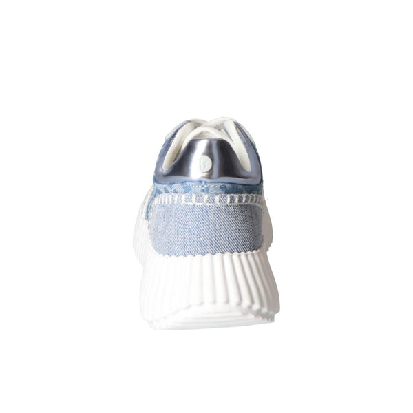 Baskets, bleu clair