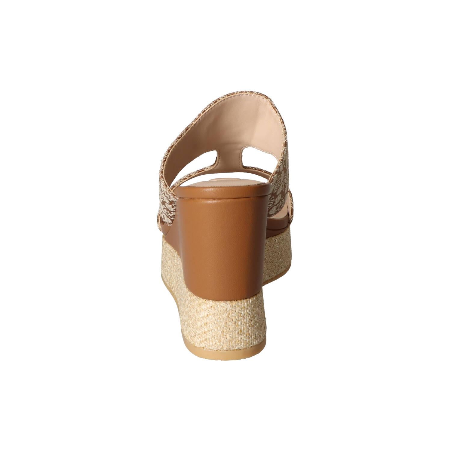Slippers, Cognac