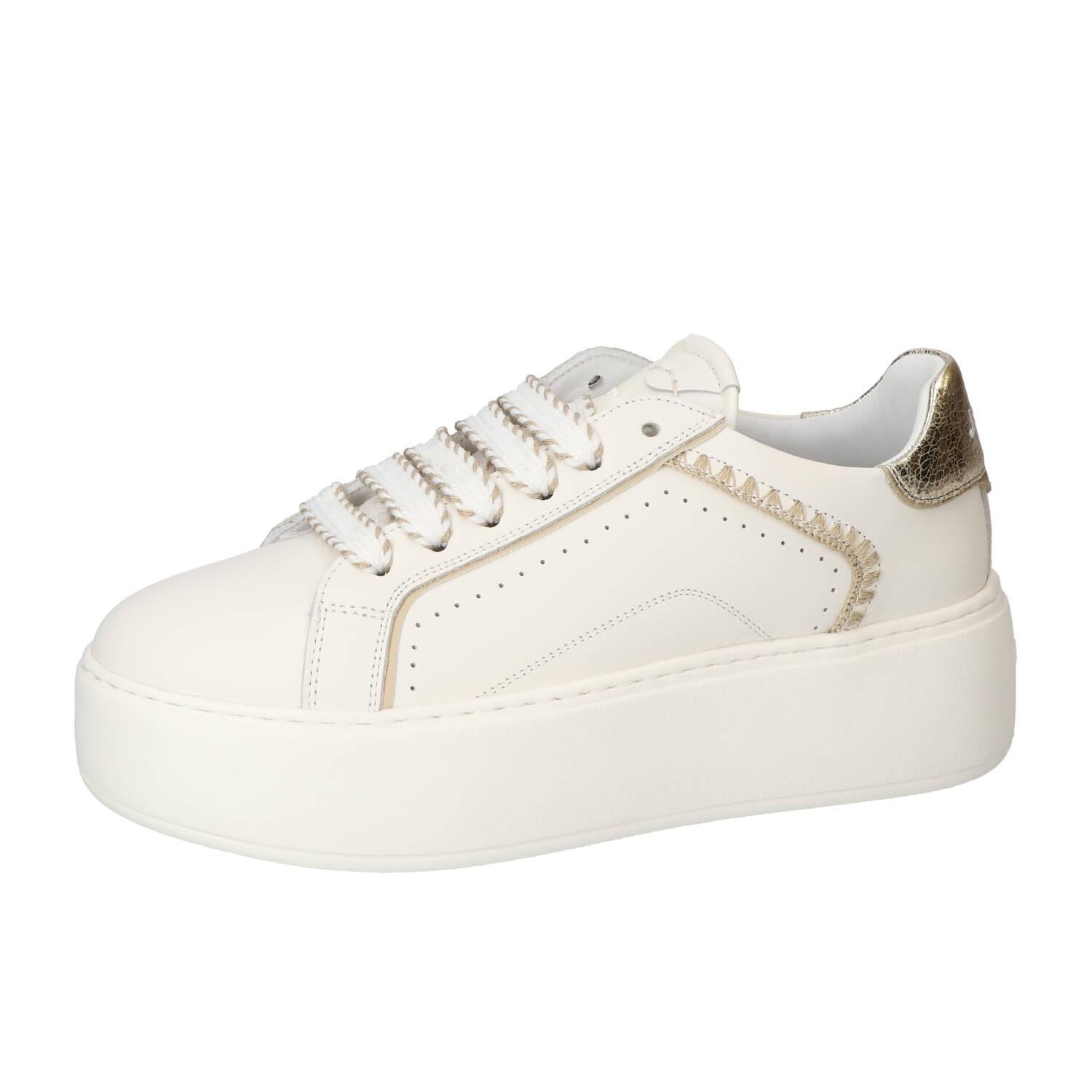 Sneakers, Wit