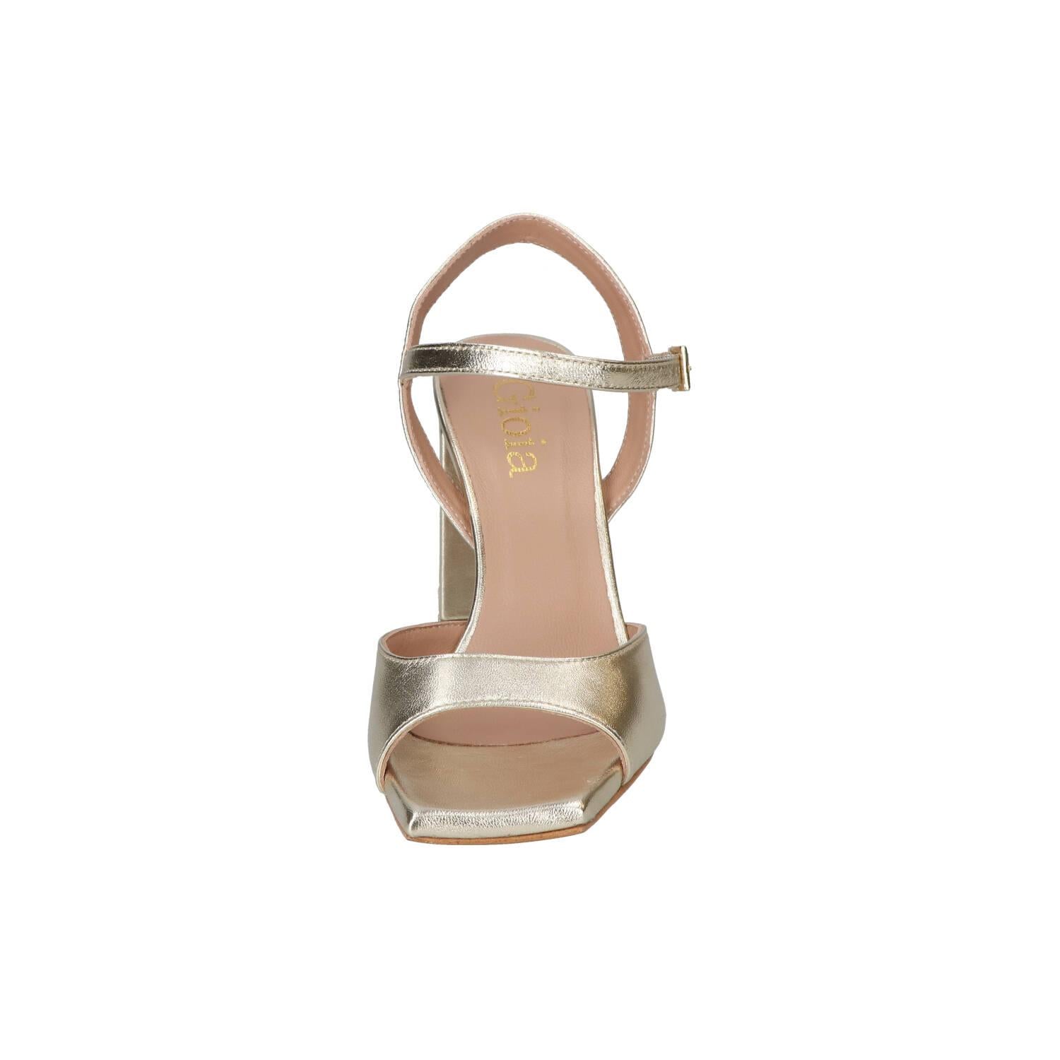 Sandalen, Goud