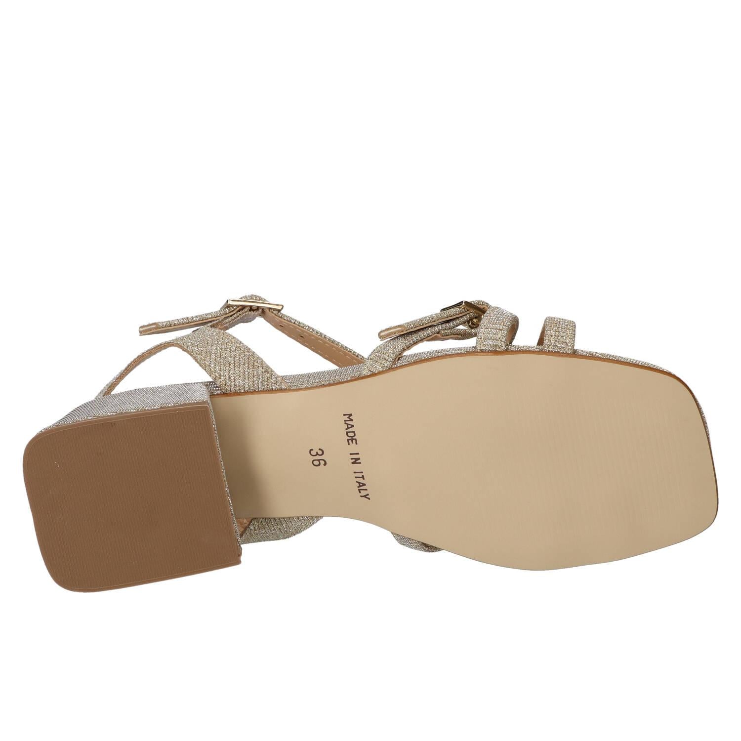 Sandalen, Goud