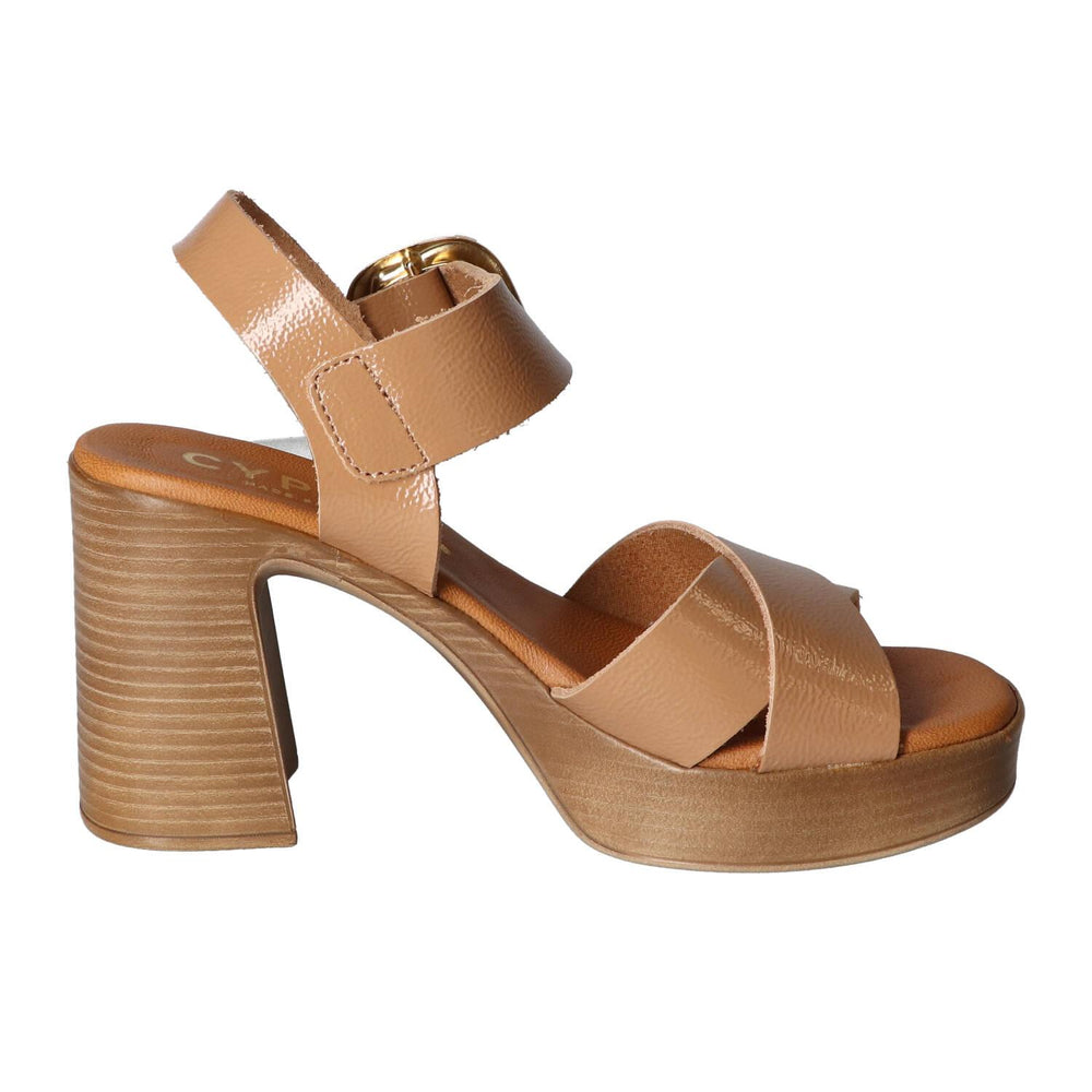 Sandalen, Cognac
