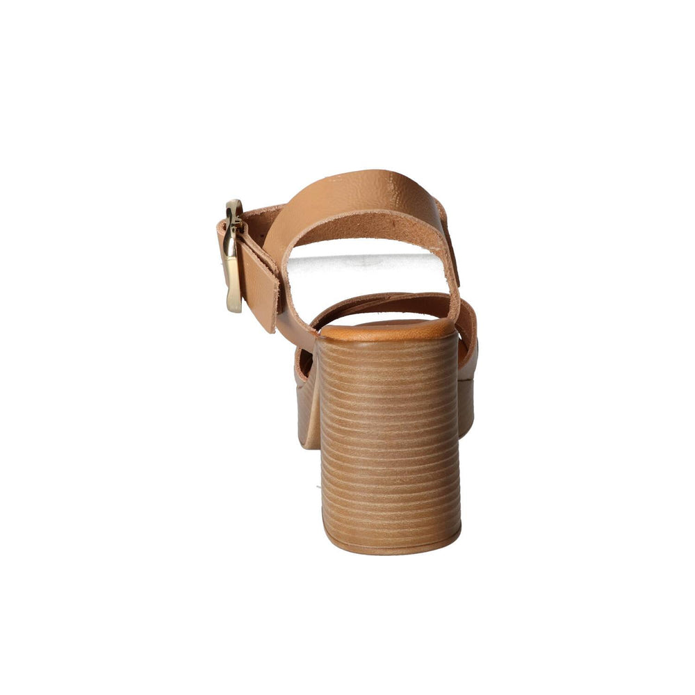 Sandalen, Cognac