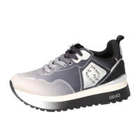 Sneakers, Zwart