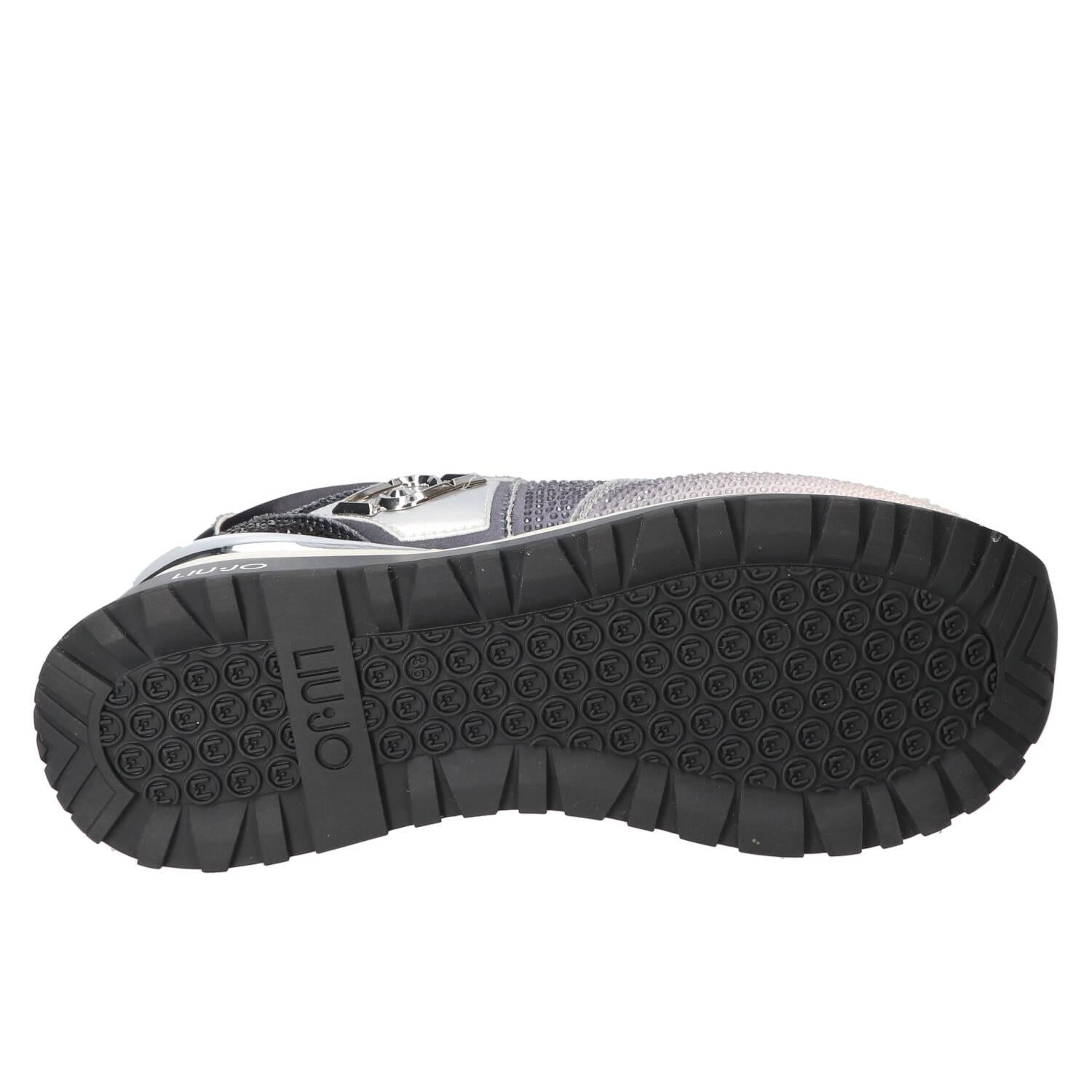 Sneakers, Zwart