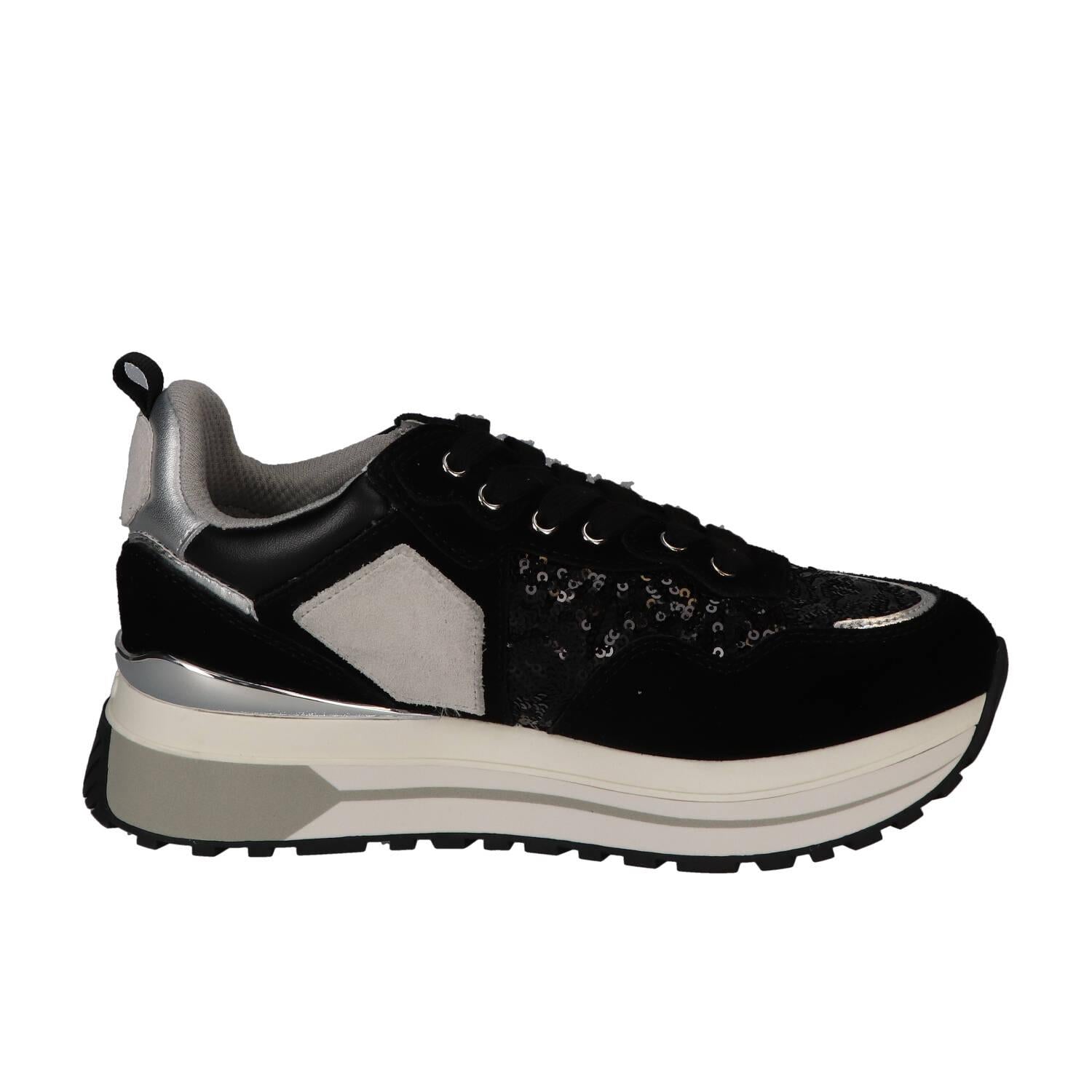 Sneakers, Zwart