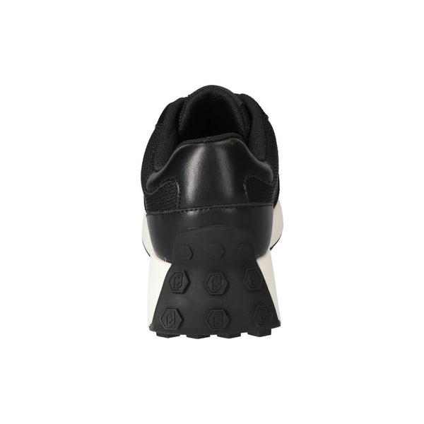 Sneakers, Zwart