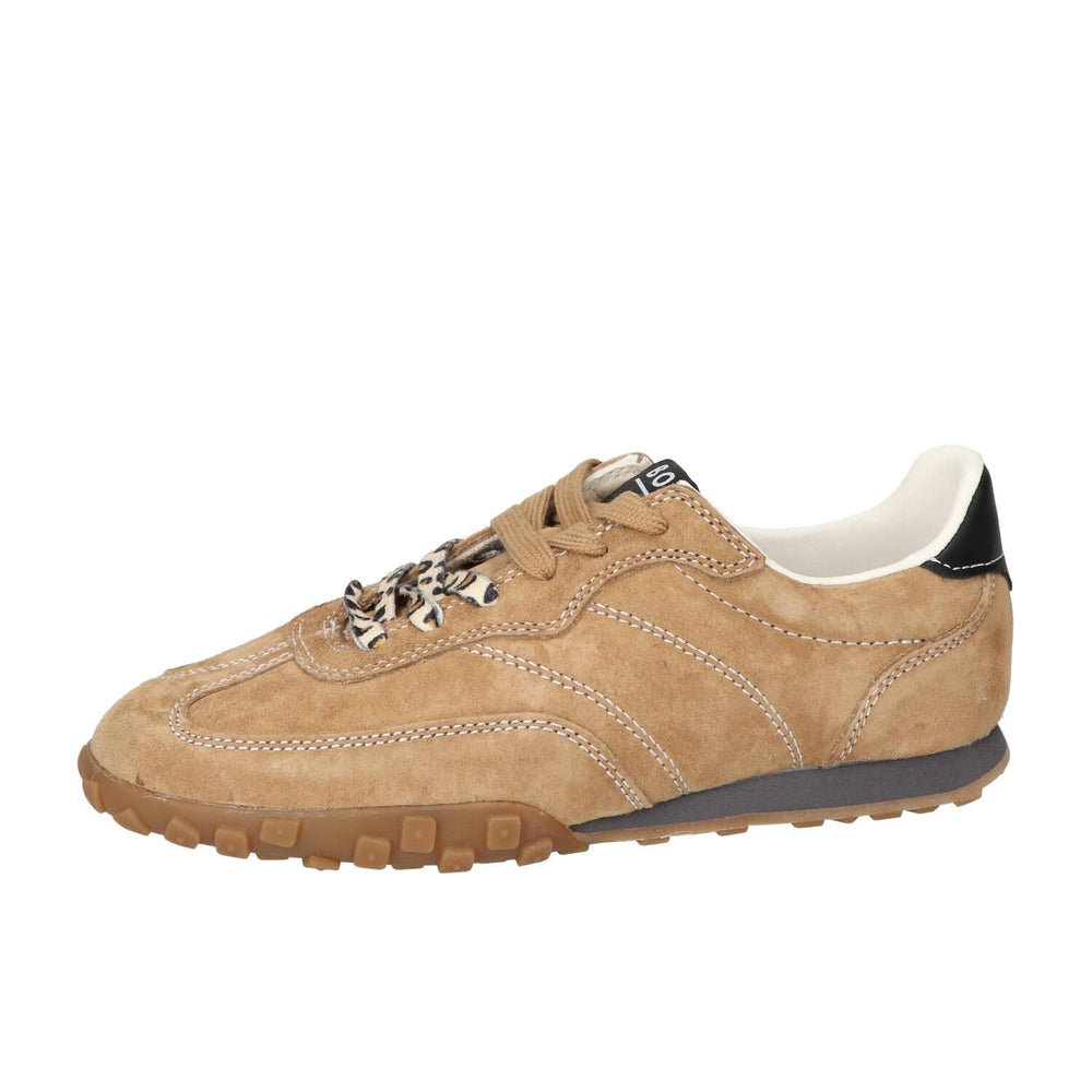 Sneakers, Cognac
