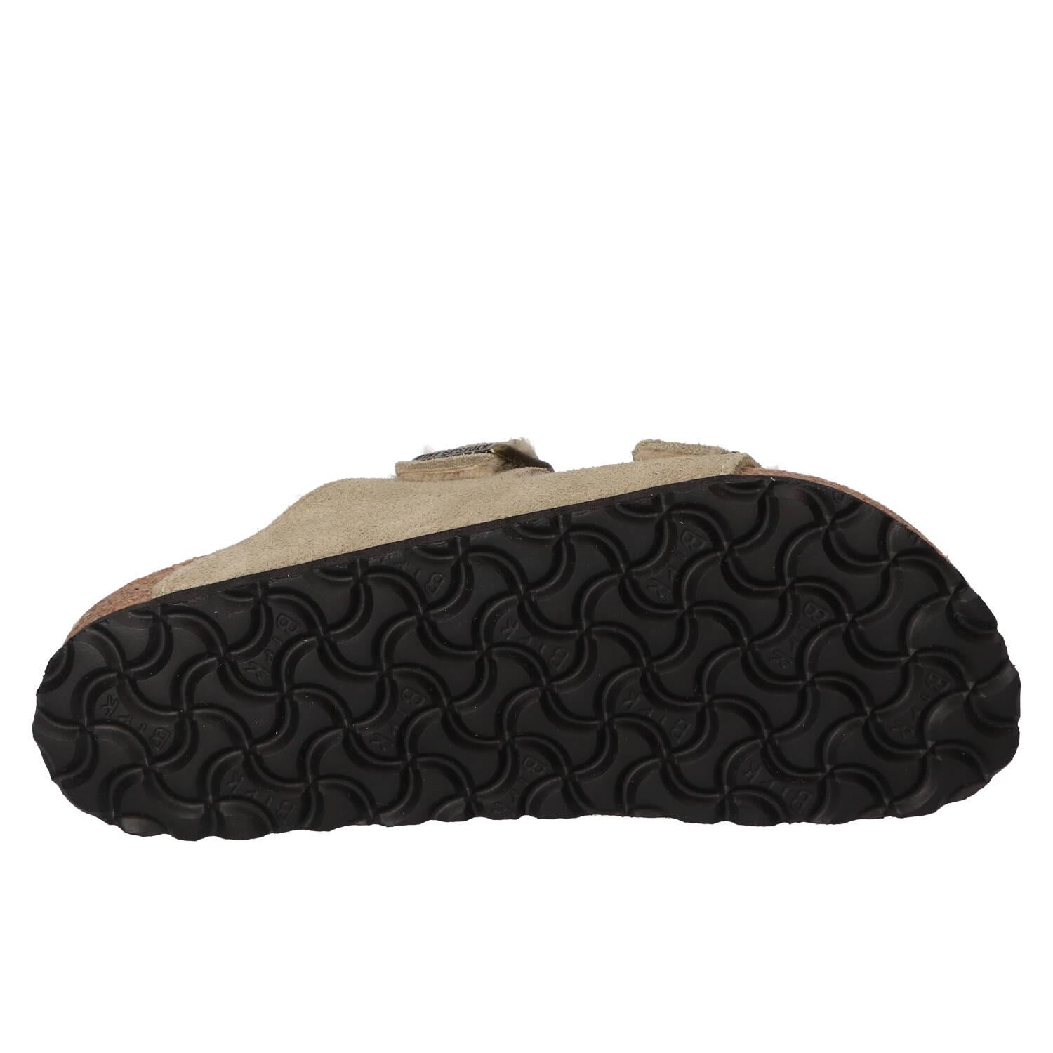 Chaussons, Taupe