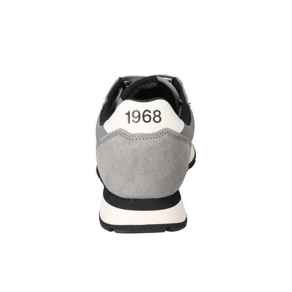 Baskets, gris clair