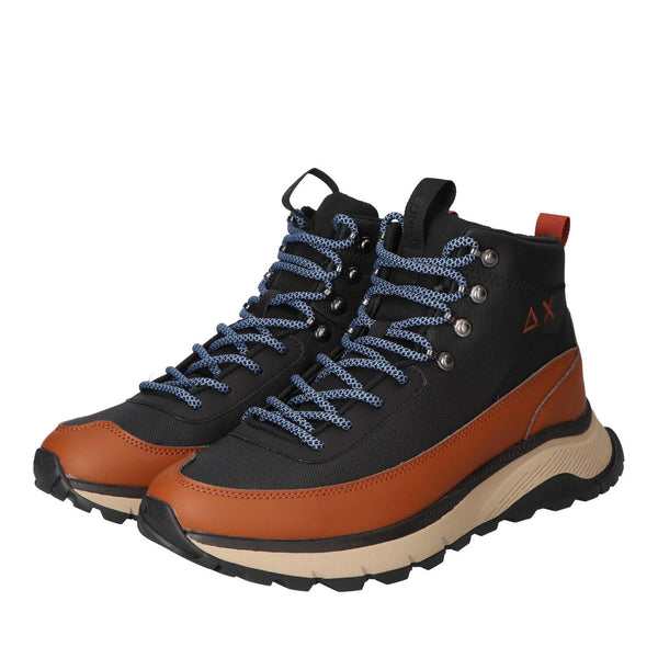 Boots, Zwart