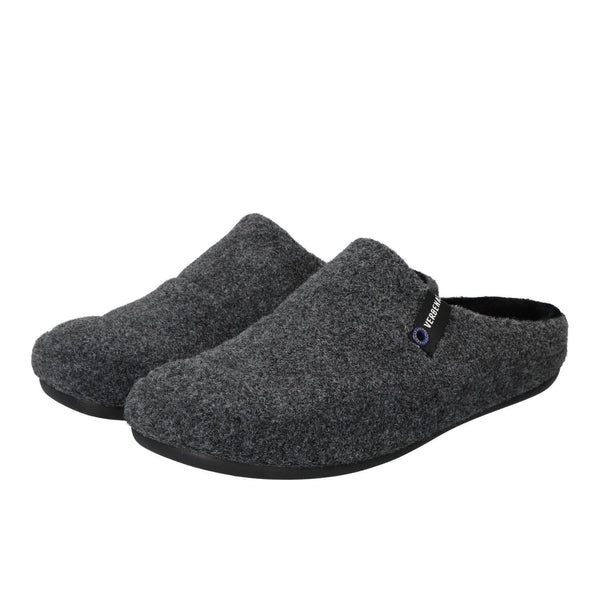 Chaussons, Gris