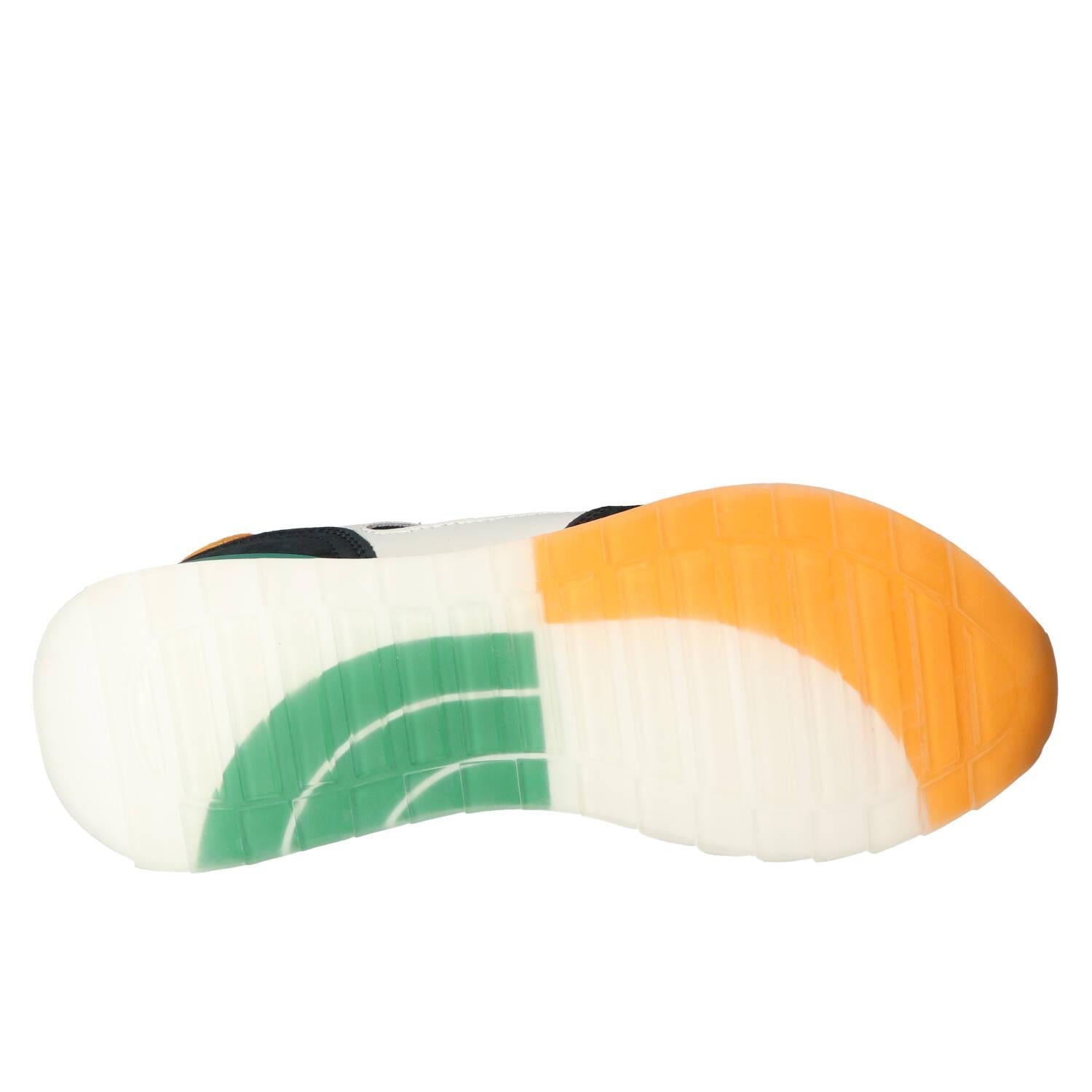Sneakers, Zwart